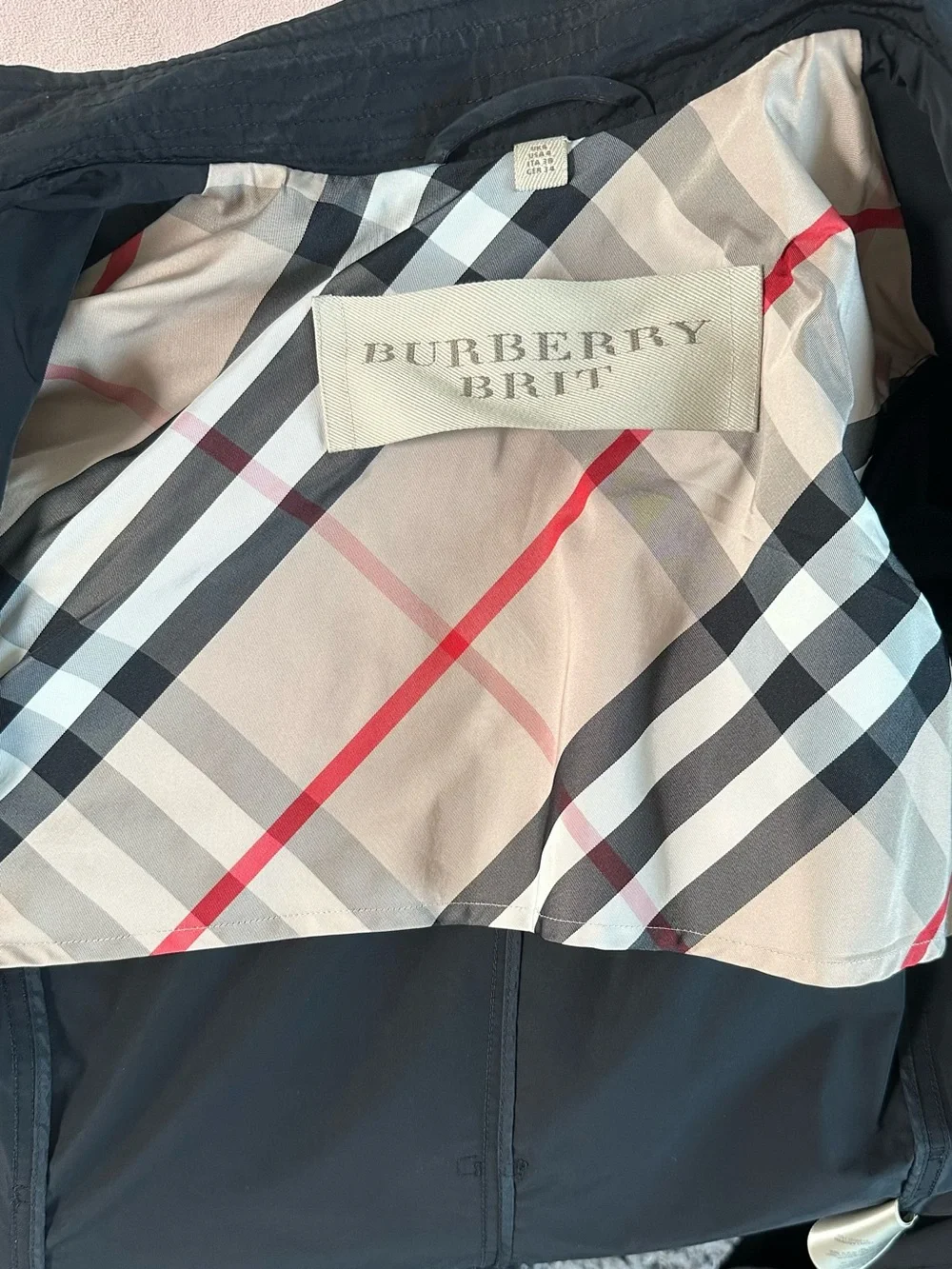 Burberry Black Double-Breasted Trench Coat with Beige Check Lining - Picture 3 of 4